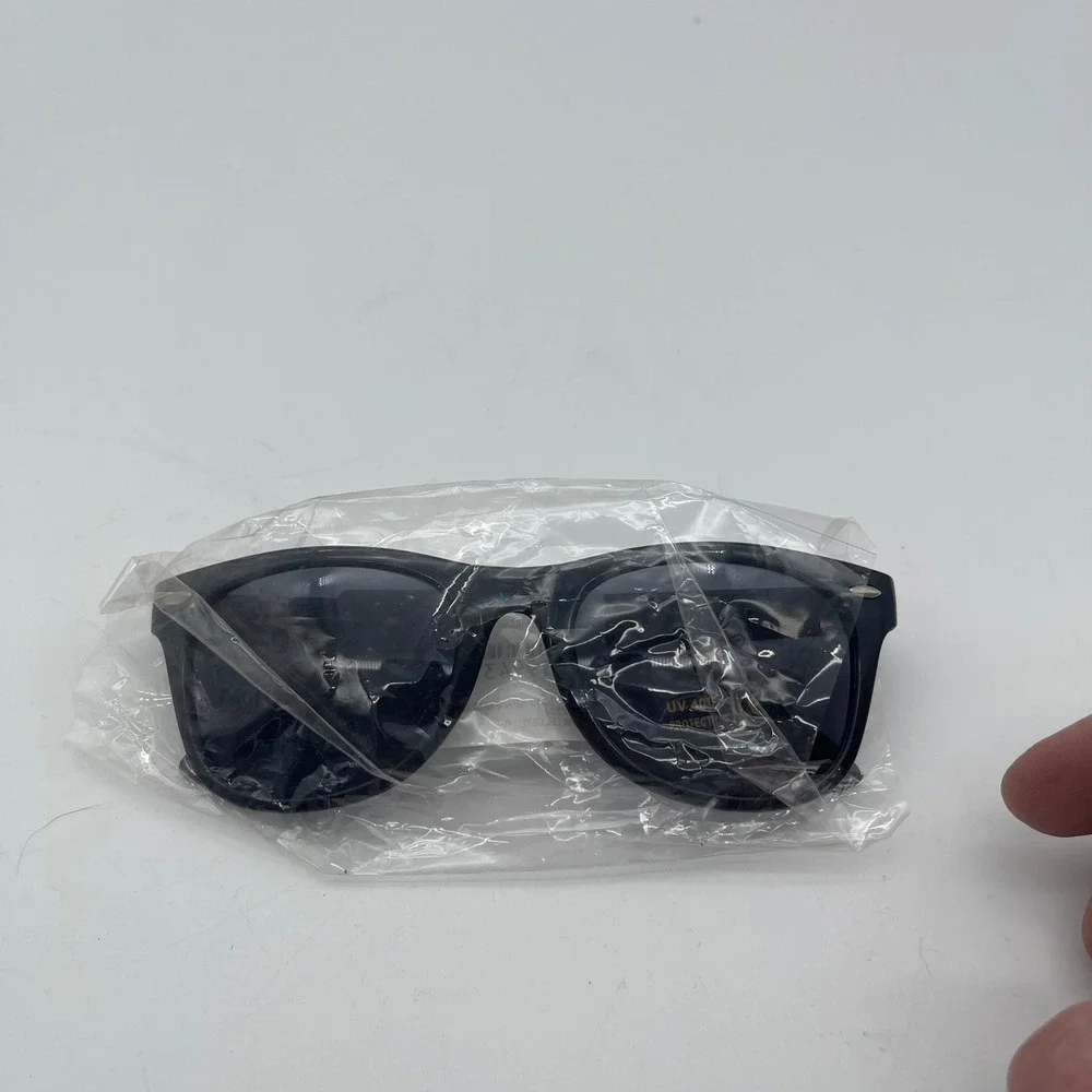 Uber Promotional Sunglasses Black Wayfarer Style UV400 Tech Swag S70252 New